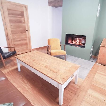 Les Repaires Hotell Nans-sous-Sainte-Anne Exteriör bild