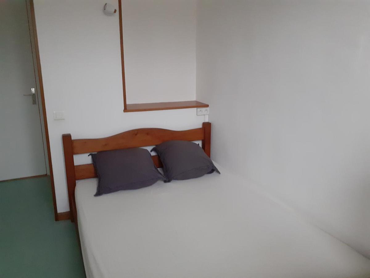 Les Repaires Hotell Nans-sous-Sainte-Anne Exteriör bild