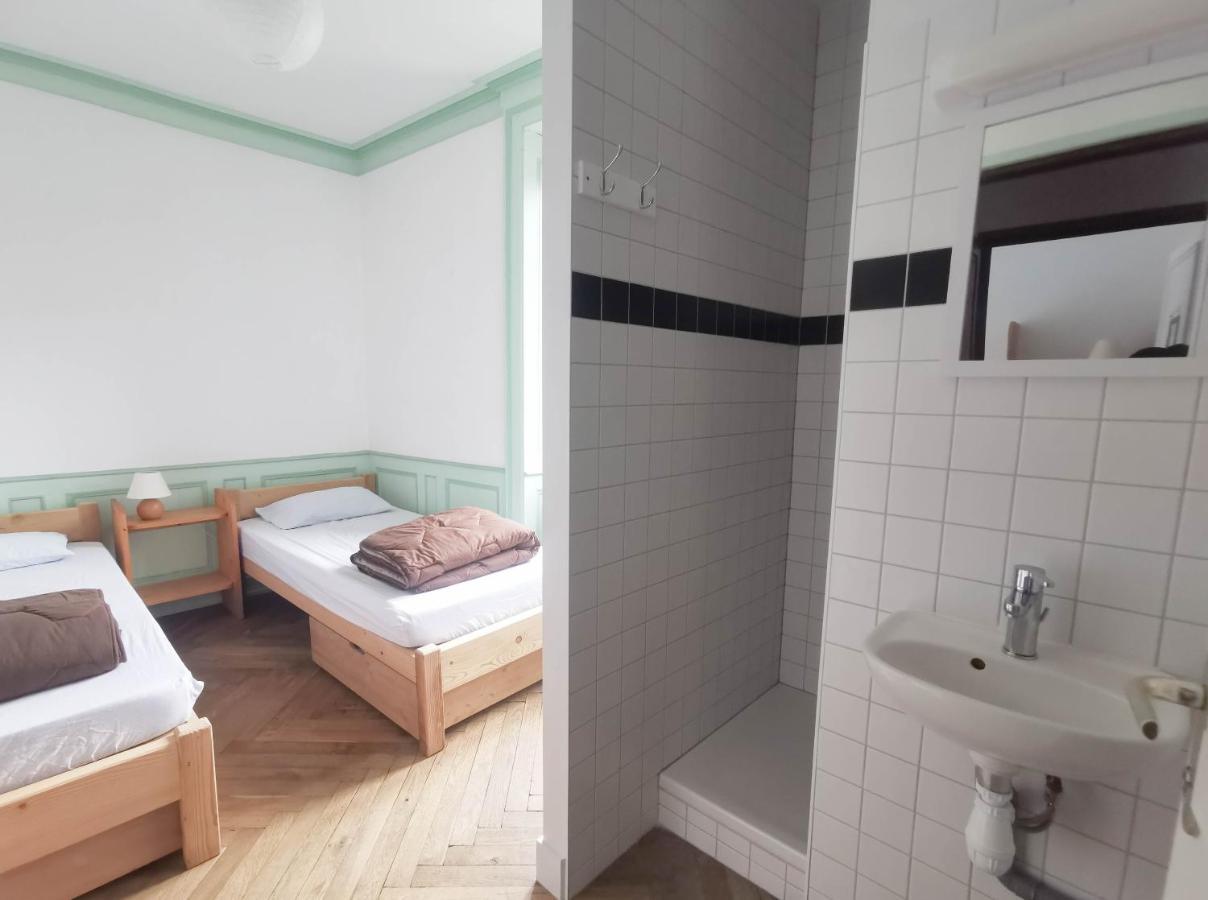 Les Repaires Hotell Nans-sous-Sainte-Anne Exteriör bild