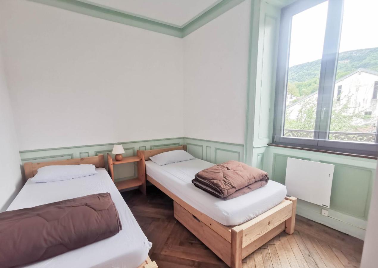 Les Repaires Hotell Nans-sous-Sainte-Anne Exteriör bild